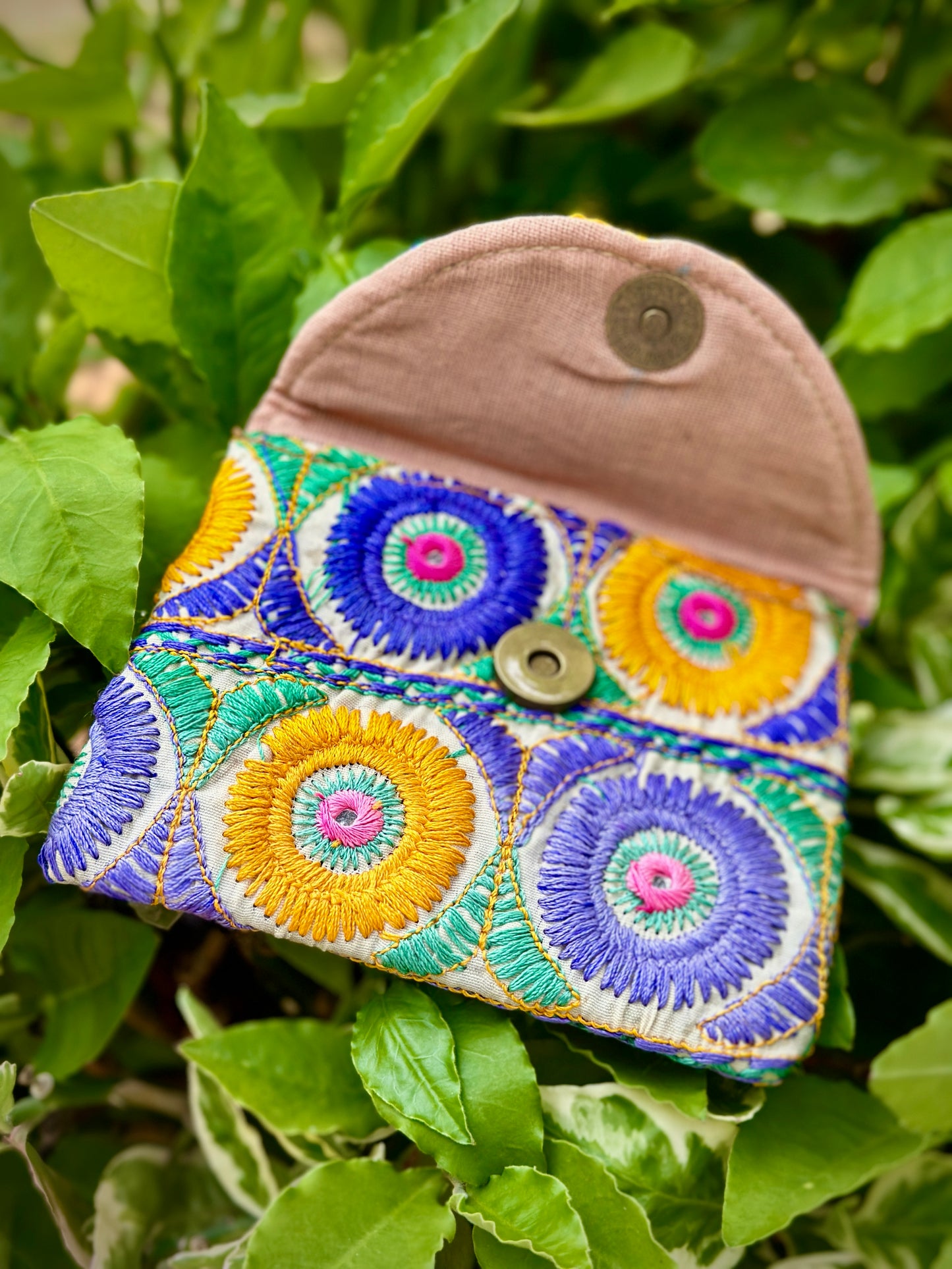 Pansy Palm Pocket